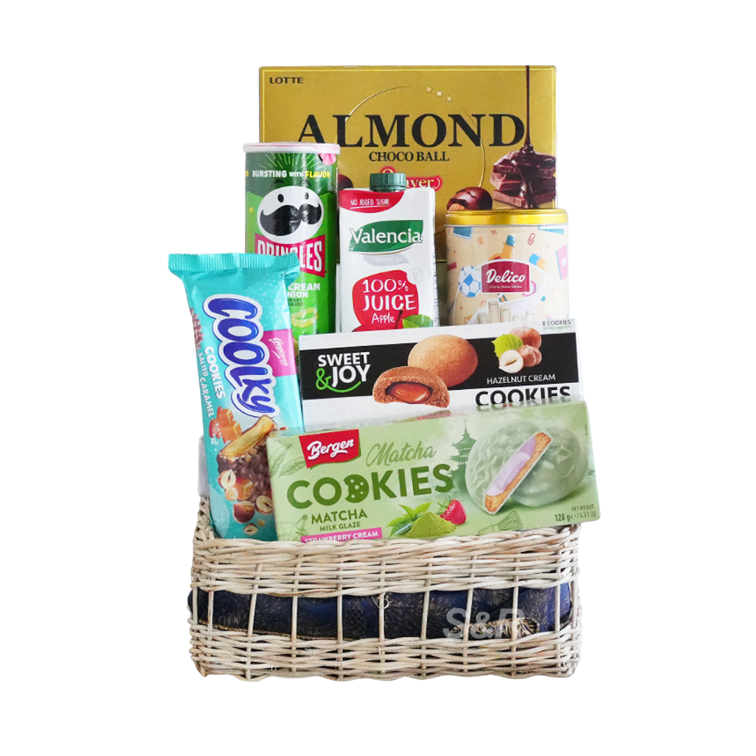S&R Sweet Surprises Holiday Basket